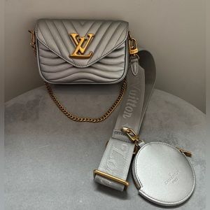 Louis Vuitton new wave multi pouchette